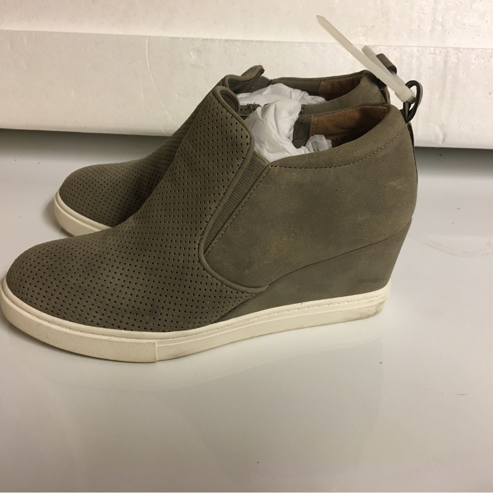Susina Olive Wedge Sneakers